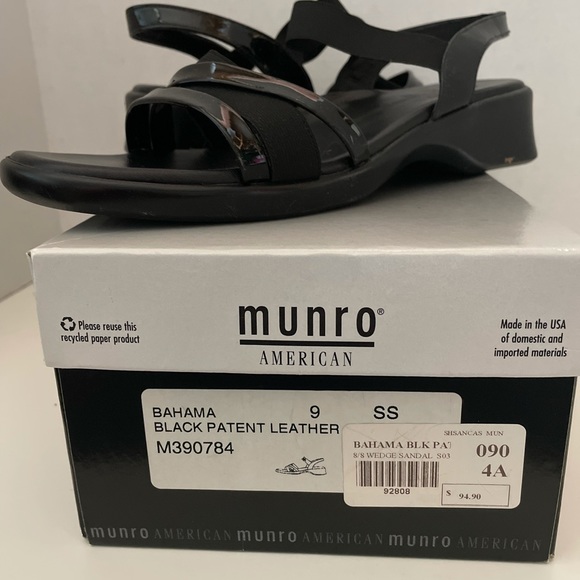 Munro American Bahama Black Low Wedge Strappy Sandals, Size 9 AAAA. - Picture 7 of 7